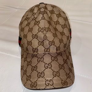 Real Gucci hat, lightly worn